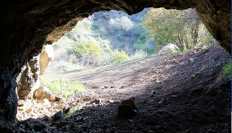 Bronson_Caves
