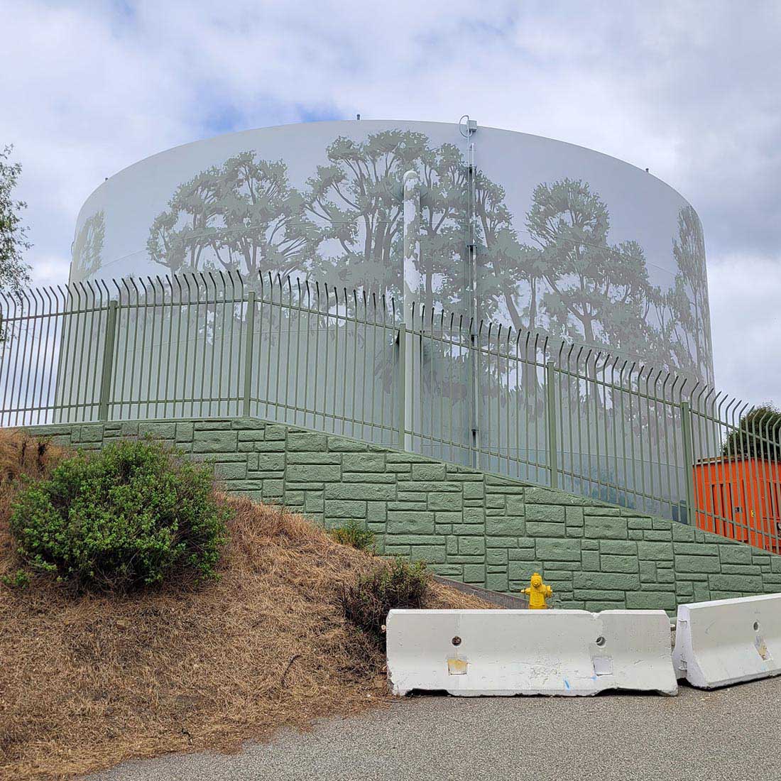 14J-Forest-Water-Tank