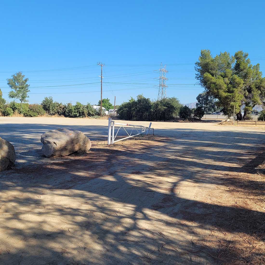 4B-Zoo-Drive-Crossing