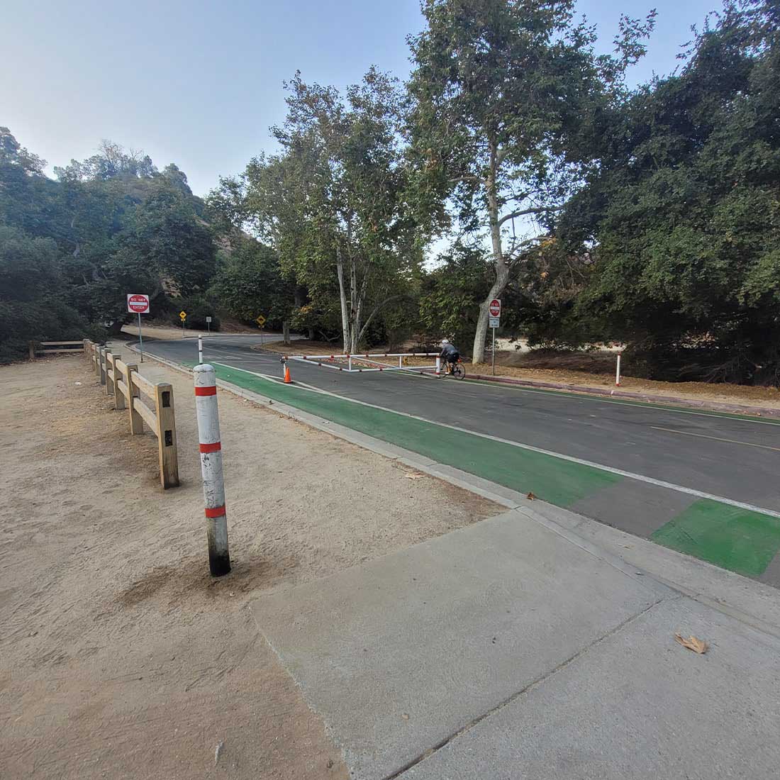 5A-Walk-to-Trailhead