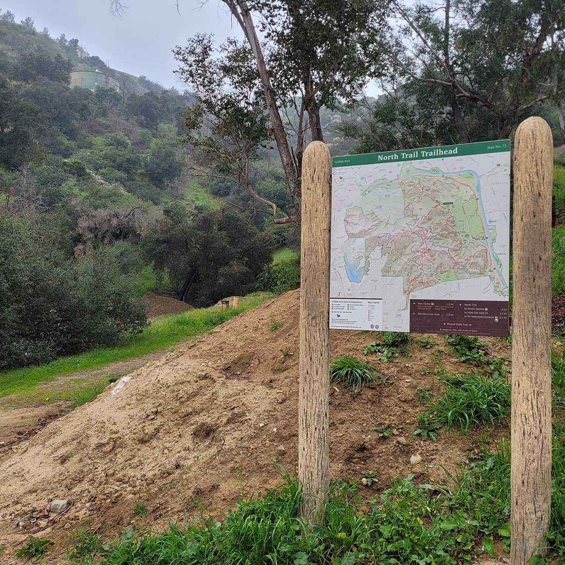 9A.-North-Trailhead-Sign